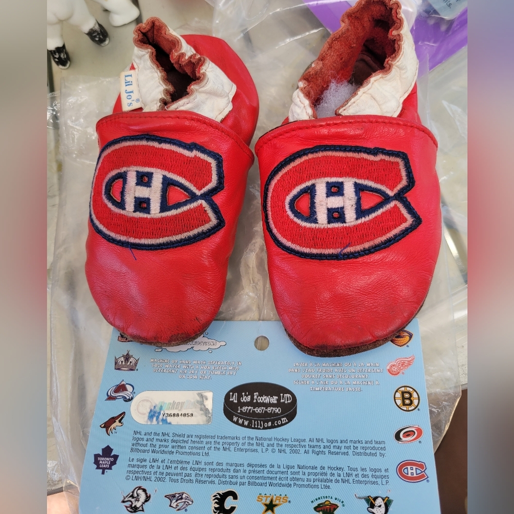 Lill Jo's Montreal Canadiens away colors, leather slippers,  infant 12 -18 mts